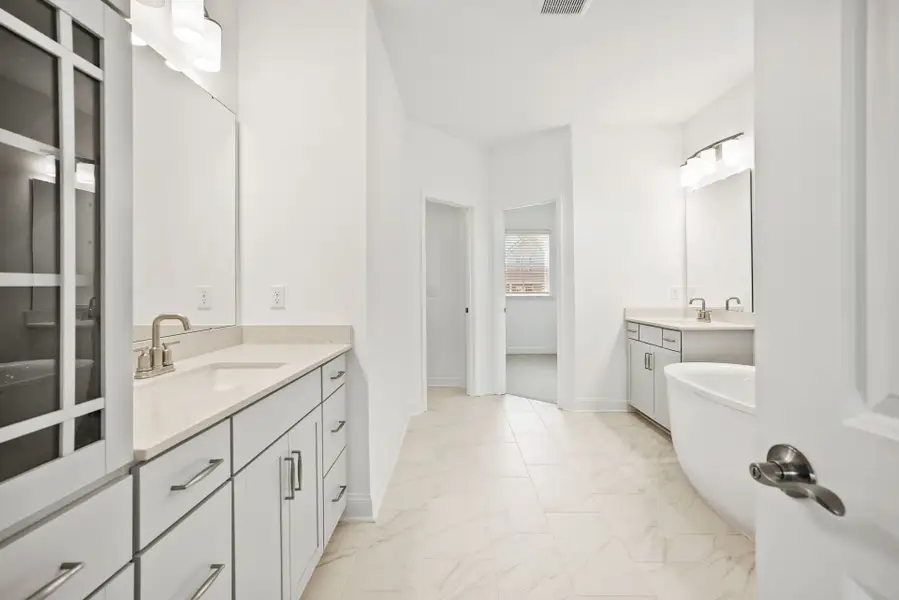 Furnished interior view inside a new home in Forest Creek, Waxhaw (Image 6).