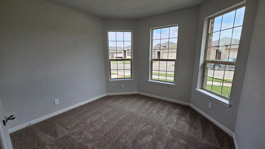 Spacious, unfurnished interior of a new home in Monarch at the Meadows, Ponder (Image 10).