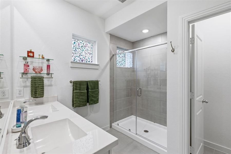 Furnished interior view inside a new home in Heartland, Heartland (Image 19).