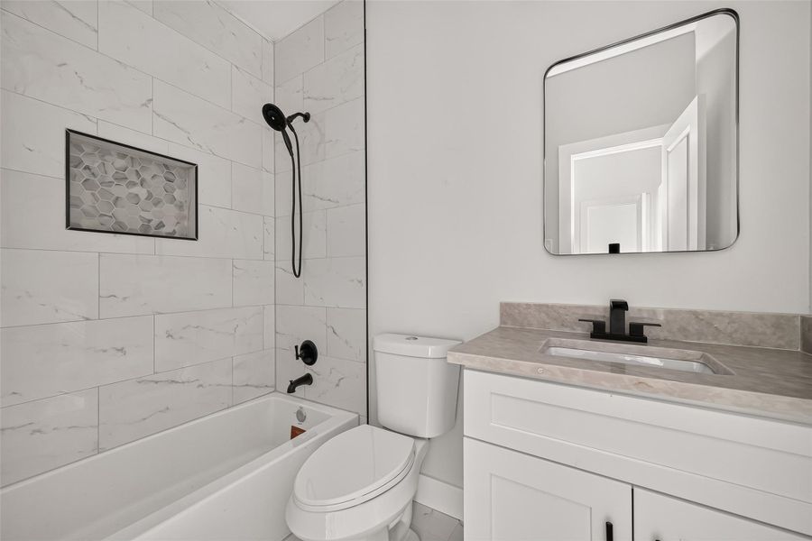 4 bed bathroom