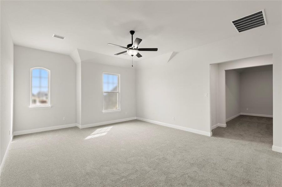 Spacious, unfurnished interior of a new home in The Homestead - 62', Rockwall (Image 23).