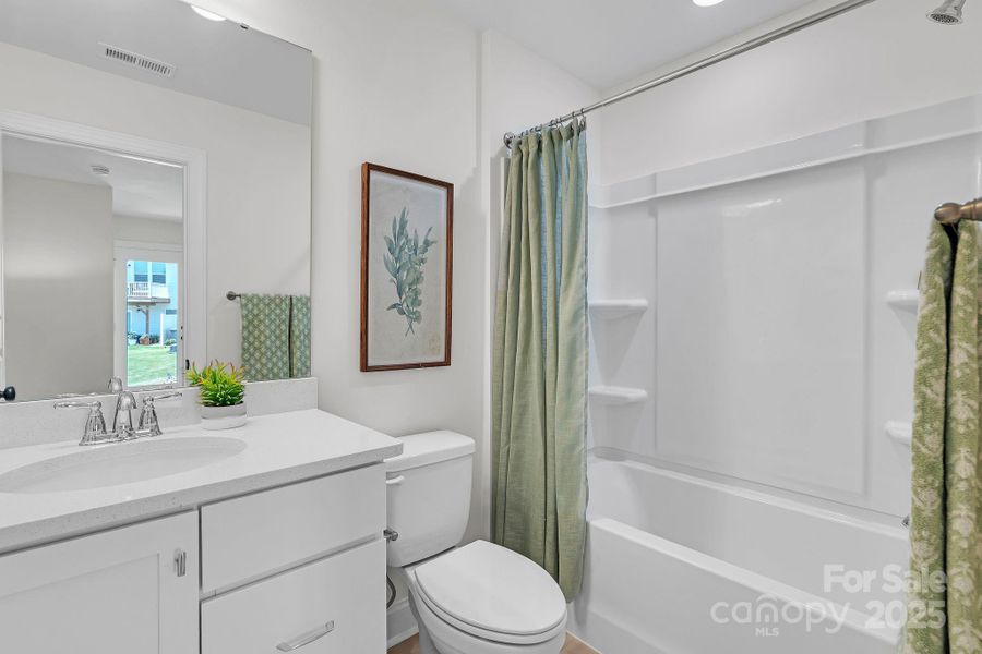 bedroom bath upstairs