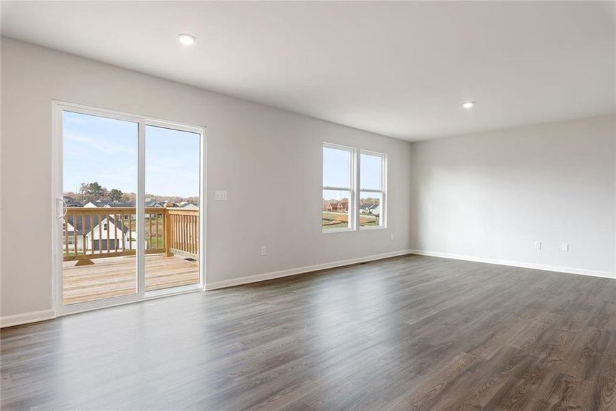 Spacious, unfurnished interior of a new home in Liberty Pointe, Villa Rica (Image 15). Spacious, unfurnished interior of a new home in Liberty Pointe, Villa Rica (Image 15).