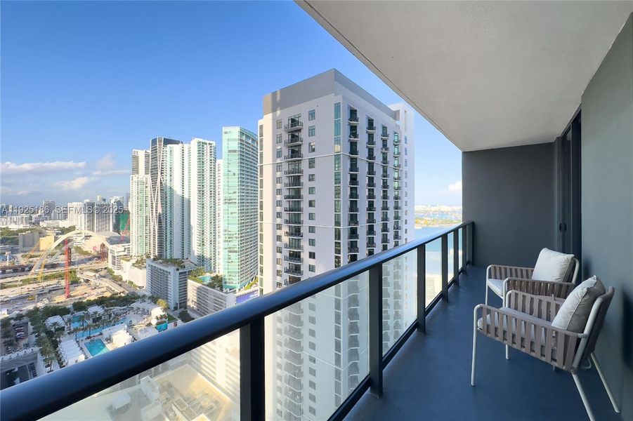 Condo located in Miami, FL showcasing its design and architecture (Image 3).