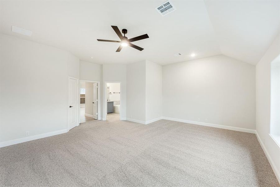 Spacious, unfurnished interior of a new home in East Oak Creek 50-55, Commerce (Image 29). Spacious, unfurnished interior of a new home in East Oak Creek 50-55, Commerce (Image 29).