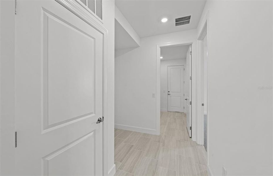 Spacious, unfurnished interior of a new home in Reagan Landing, Bradenton (Image 30). Spacious, unfurnished interior of a new home in Reagan Landing, Bradenton (Image 30).