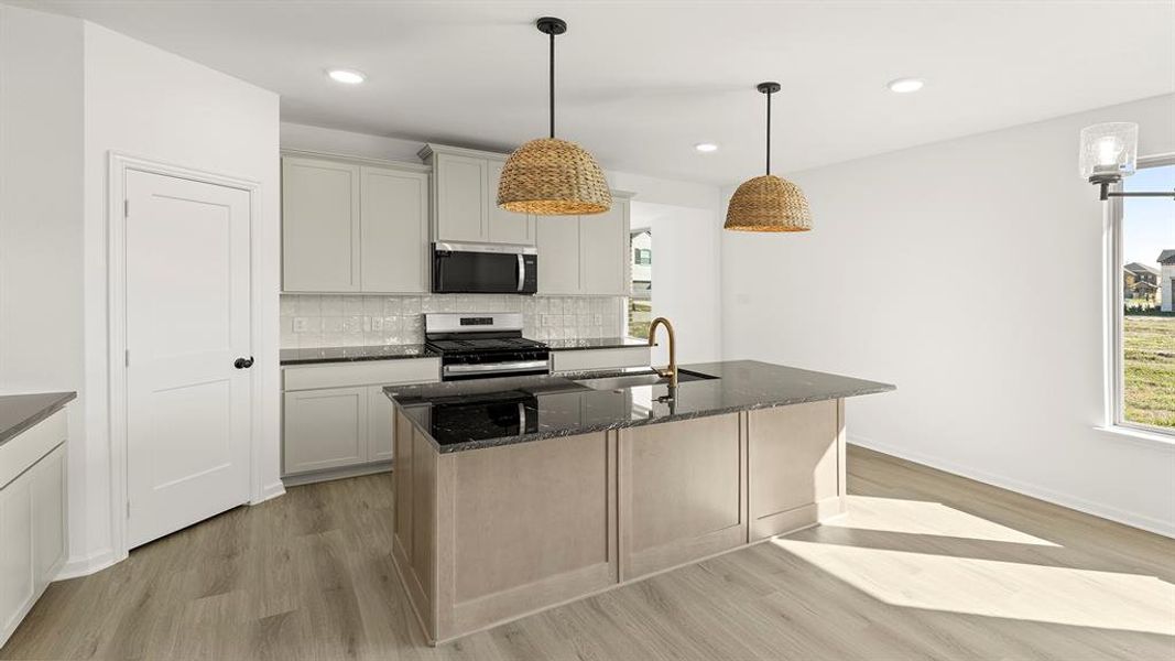 09. 417 Silent Pond - Kitchen (3)