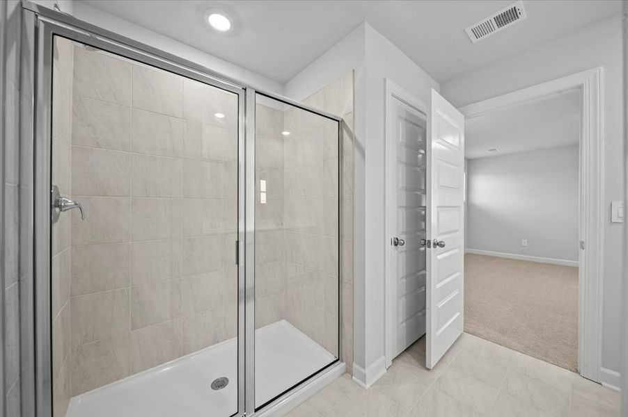 Furnished interior view inside a new home in Pleasant Brook, Greenville (Image 12).