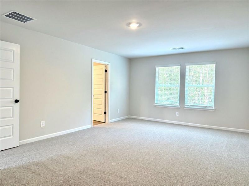 Spacious, unfurnished interior of a new home in , Braselton (Image 15).