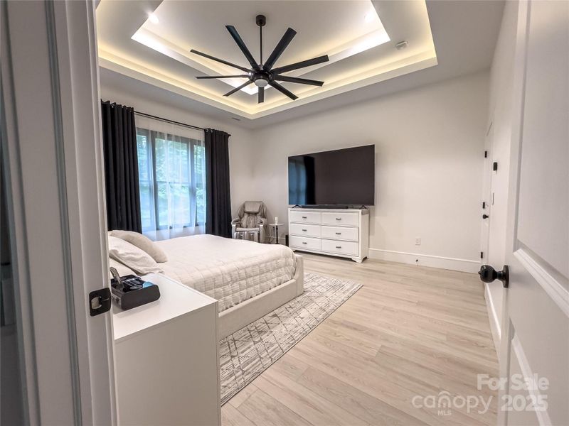 Furnished interior view inside a new home in , Hickory (Image 25).