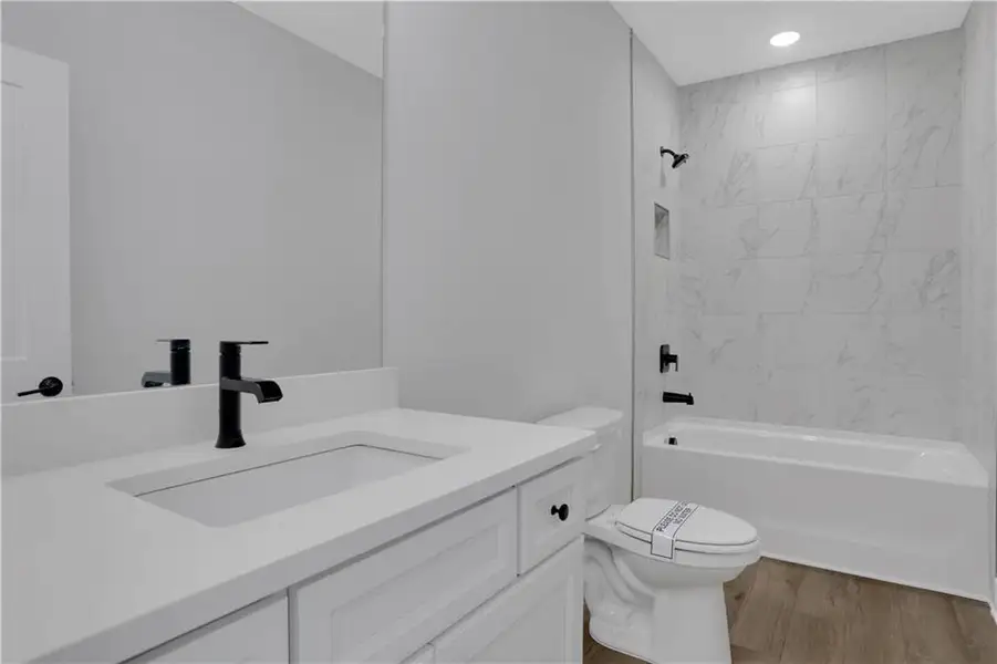 Furnished interior view inside a new home in Twin Lakes, Hoschton (Image 7). Furnished interior view inside a new home in Twin Lakes, Hoschton (Image 7).