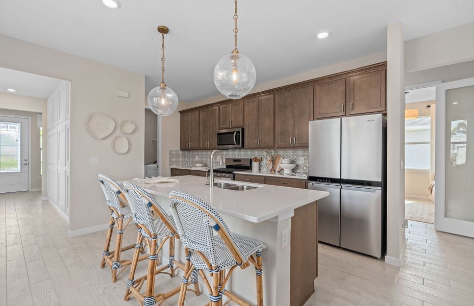 Representative furnished interior of a home built from the Hallmark by Del Webb in Del Webb Lakehaven, Clermont (Image 5).