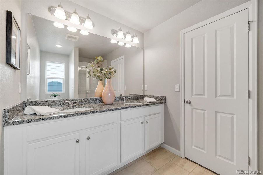 Furnished interior view inside a new home in Pintail Commons at Johnstown Village, Johnstown (Image 17).