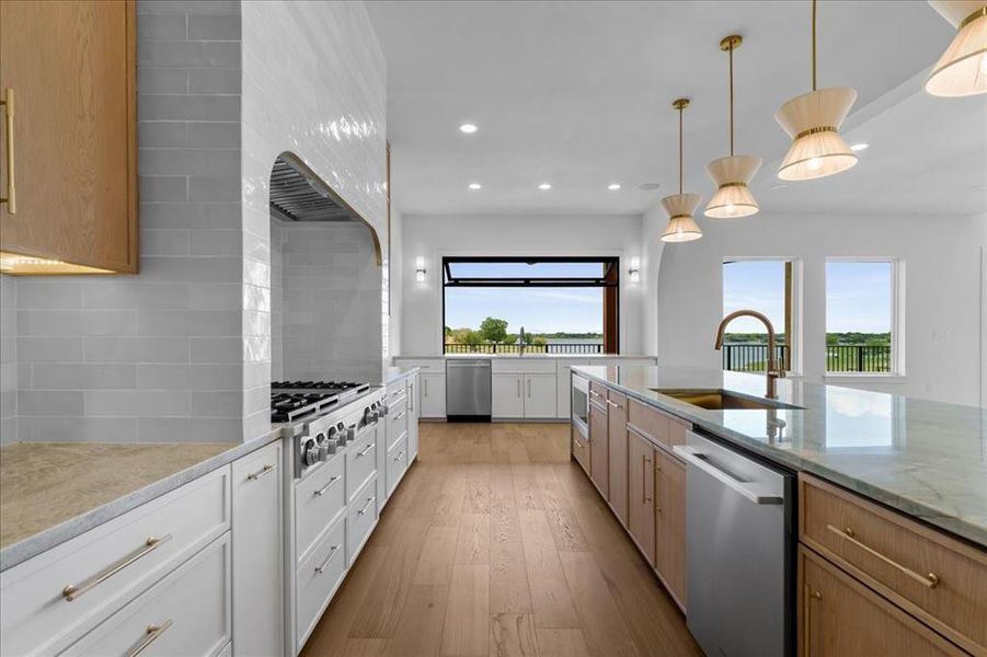 Furnished interior view inside a new home in , Frisco (Image 8).