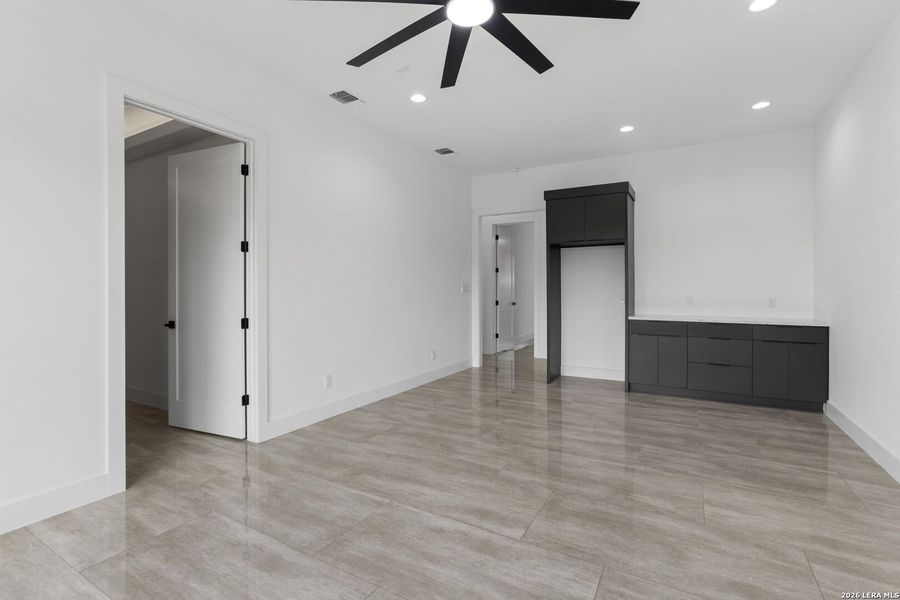Spacious, unfurnished interior of a new home in , San Antonio (Image 23). Spacious, unfurnished interior of a new home in , San Antonio (Image 23).