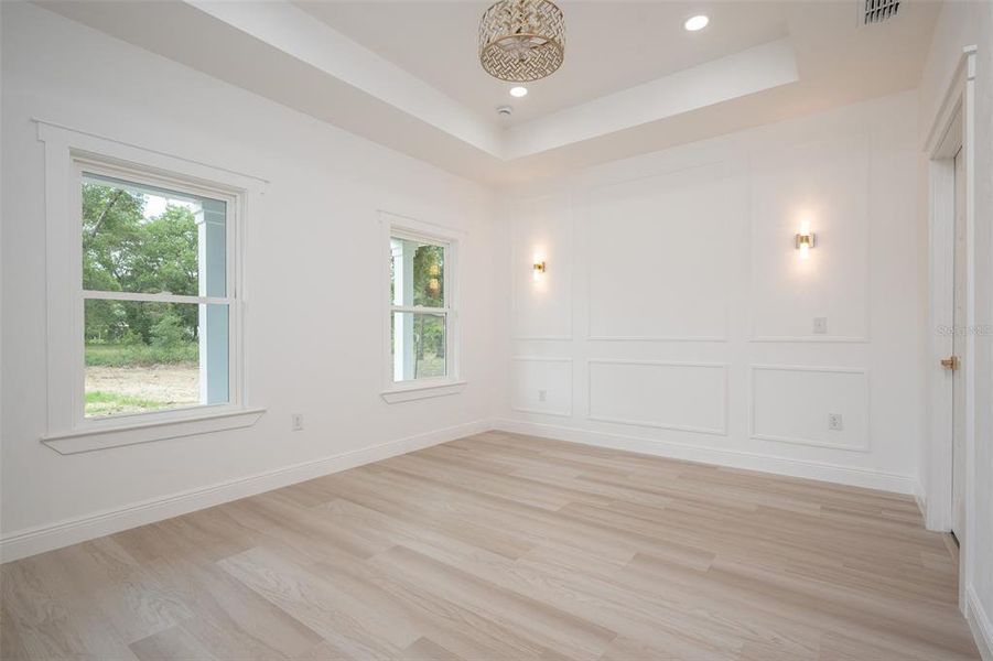 Spacious, unfurnished interior of a new home in , Williston (Image 12).