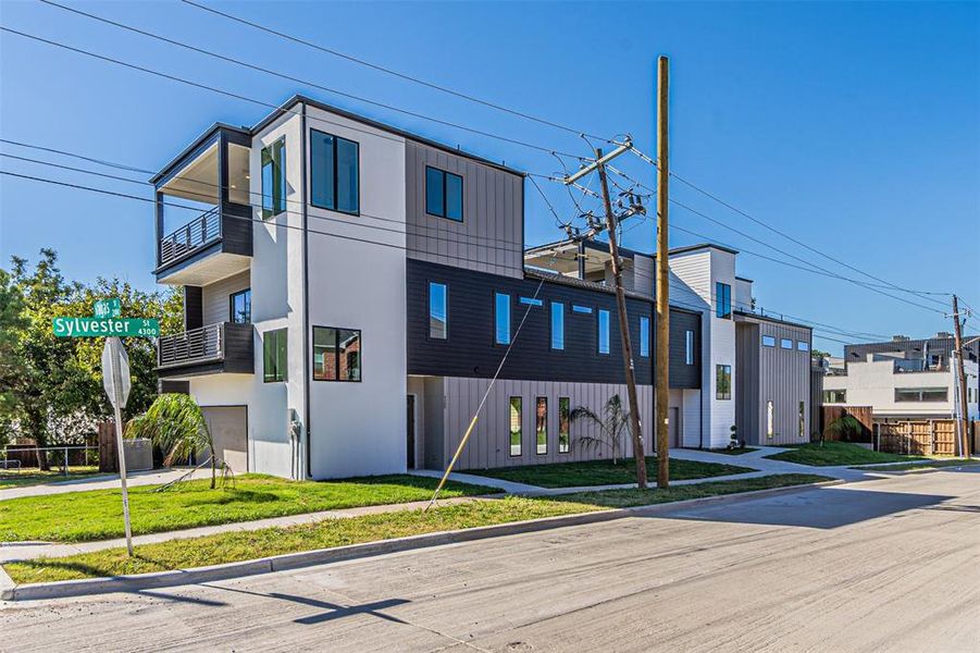 Image 38 of a home in .