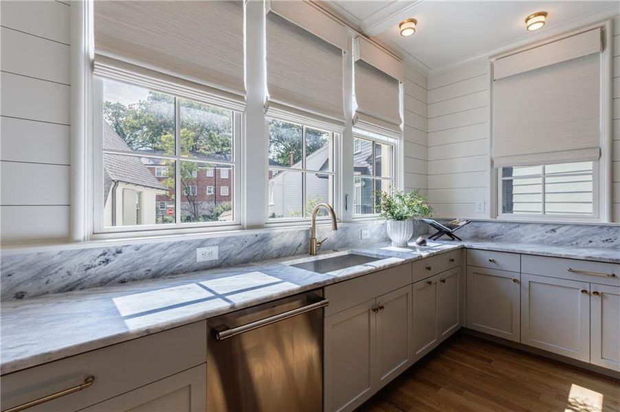 Furnished interior view inside a new home in Delmont, Atlanta (Image 38).