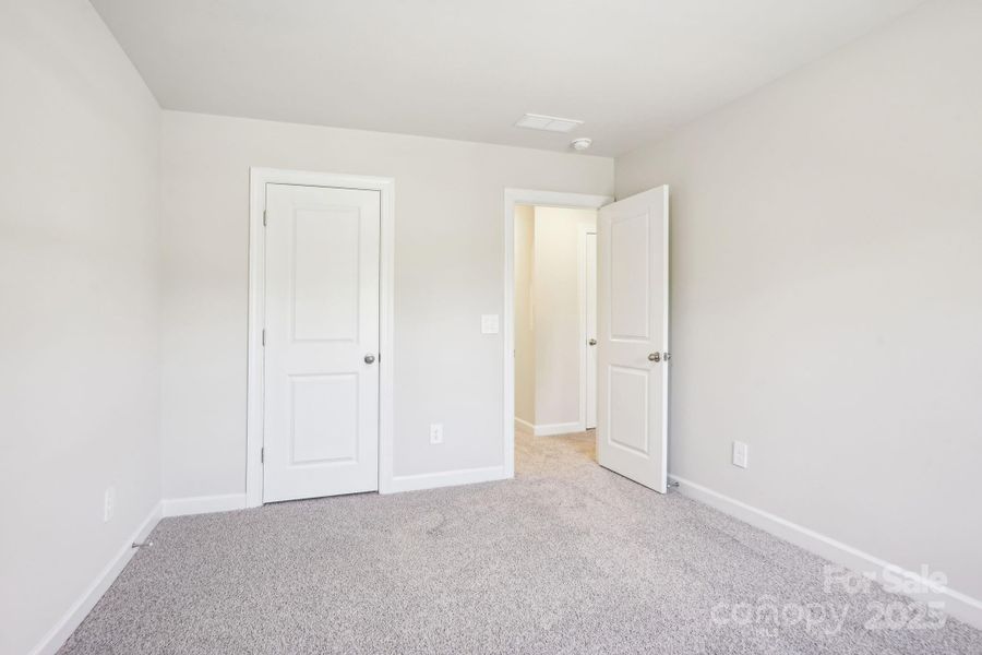 Spacious, unfurnished interior of a new home in Crossrail Station, Mooresville (Image 15).