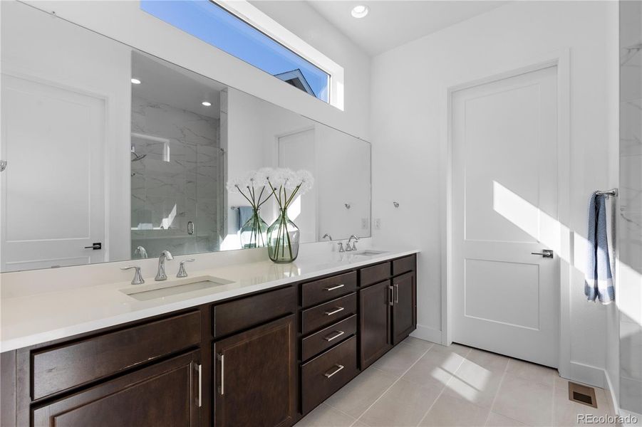 Furnished interior view inside a new home in , Castle Pines (Image 7). Furnished interior view inside a new home in , Castle Pines (Image 7).