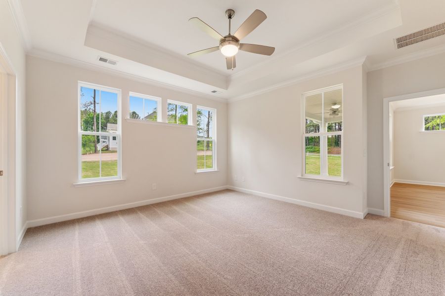 Spacious, unfurnished interior of a new home in Landing at Pine Lake, Anderson (Image 28).
