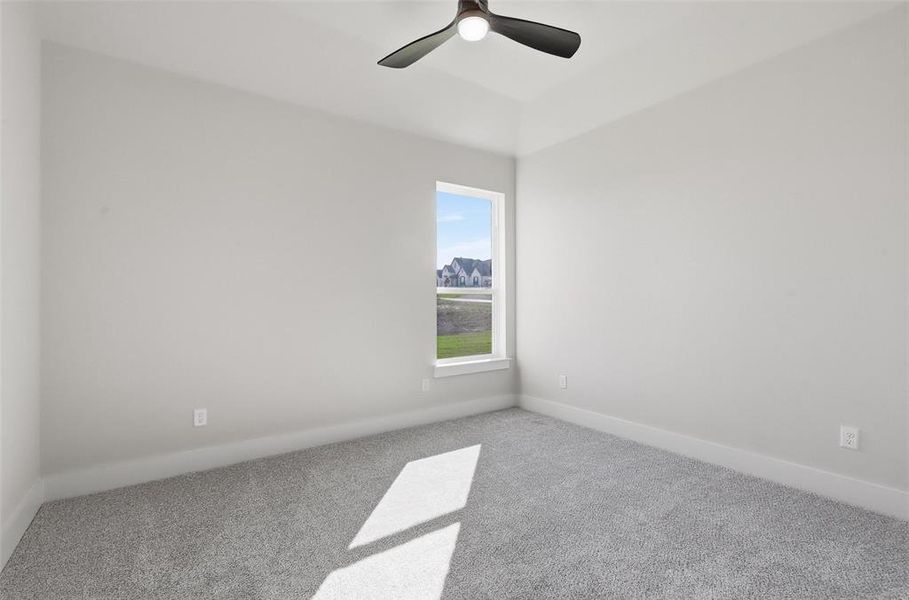 Spacious, unfurnished interior of a new home in Aledo Heights - Aledo ISD, Aledo (Image 24).