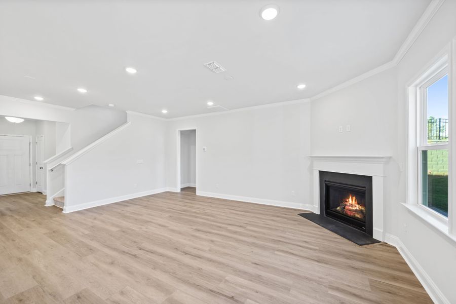 Spacious, unfurnished interior of a new home in Carriage Estates, Lexington (Image 40).