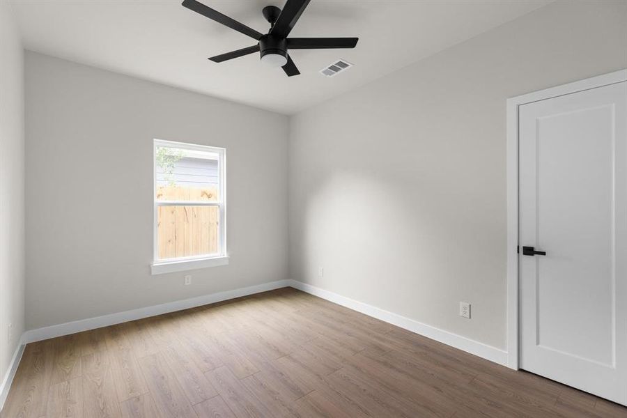 Spacious, unfurnished interior of a new home in , Fort Worth (Image 17).