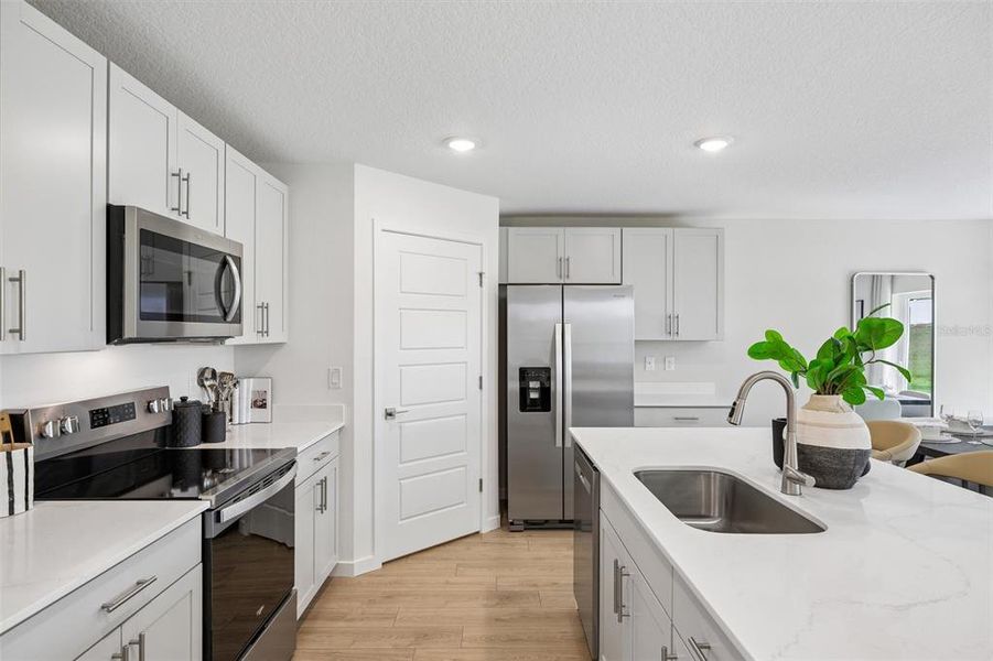 Furnished interior view inside a new home in Boulevard Oaks, Lady Lake (Image 3).