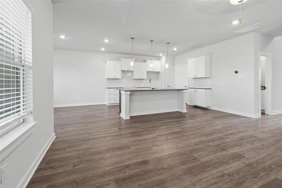 Spacious, unfurnished interior of a new home in Glendale Lakes, Arcola (Image 33). Spacious, unfurnished interior of a new home in Glendale Lakes, Arcola (Image 33).