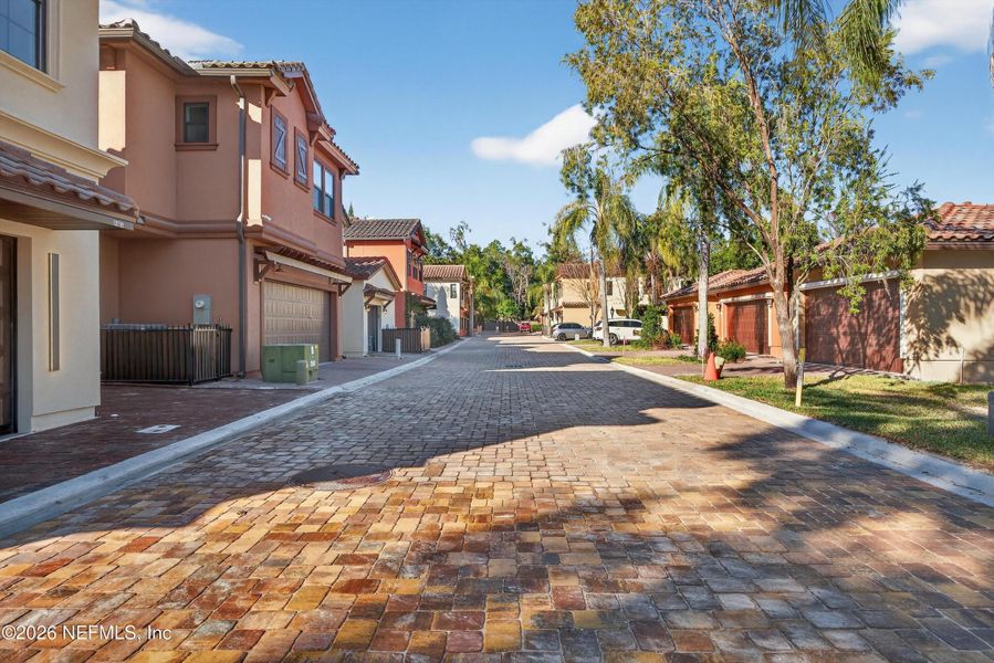 Exterior details and patio area of a home in , Jacksonville (Image 35).