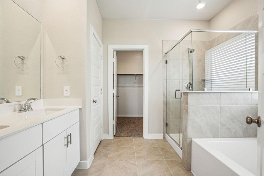 Photo is not of the actual home, but is an inspirational photo of builder’s model home and may depict options, furnishings, and/or decorator features that are not included Photo is not of the actual home, but is an inspirational photo of builder’s model home and may depict options, furnishings, and/or decorator features that are not included