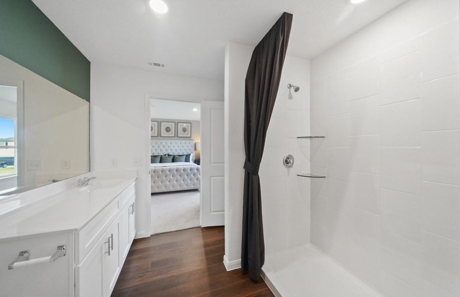 MODEL HOME images may NOT be consistent with the finished product.