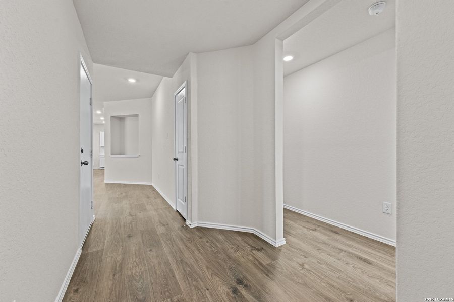 Spacious, unfurnished interior of a new home in High Garden, Comfort (Image 24).