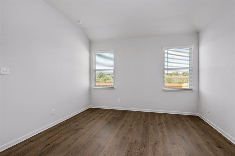 Spacious, unfurnished interior of a new home in Vista West, Fort Worth (Image 4).