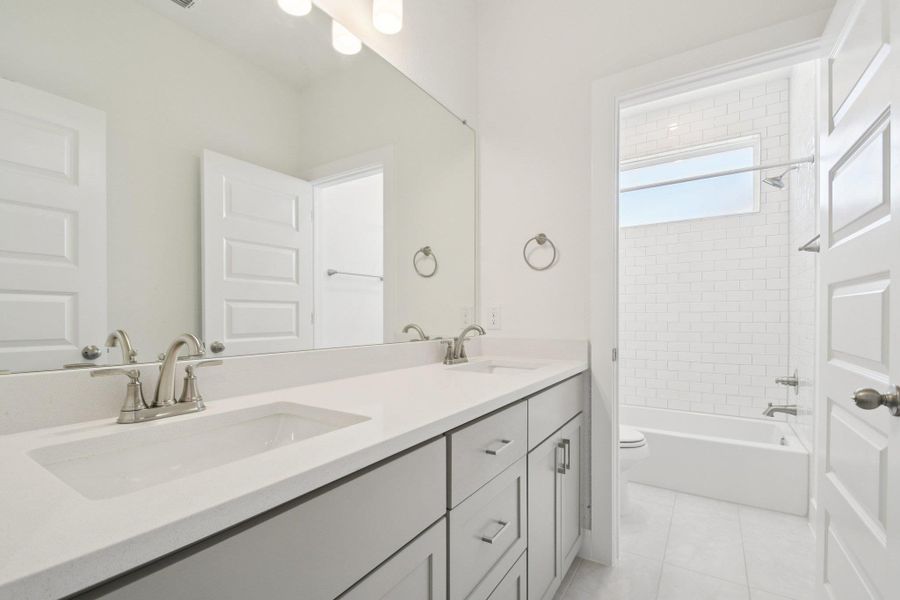 Furnished interior view inside a new home in Persimmon, Buda (Image 14).