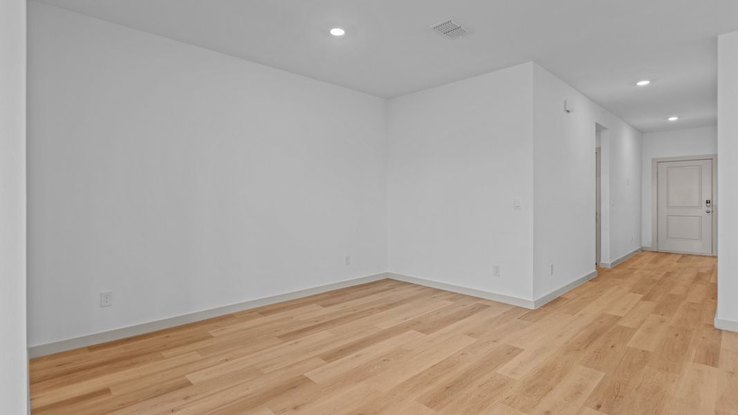 Representative unfurnished interior of a home built from the The Easton by D.R. Horton in Terra Vista, Lubbock (Image 13).