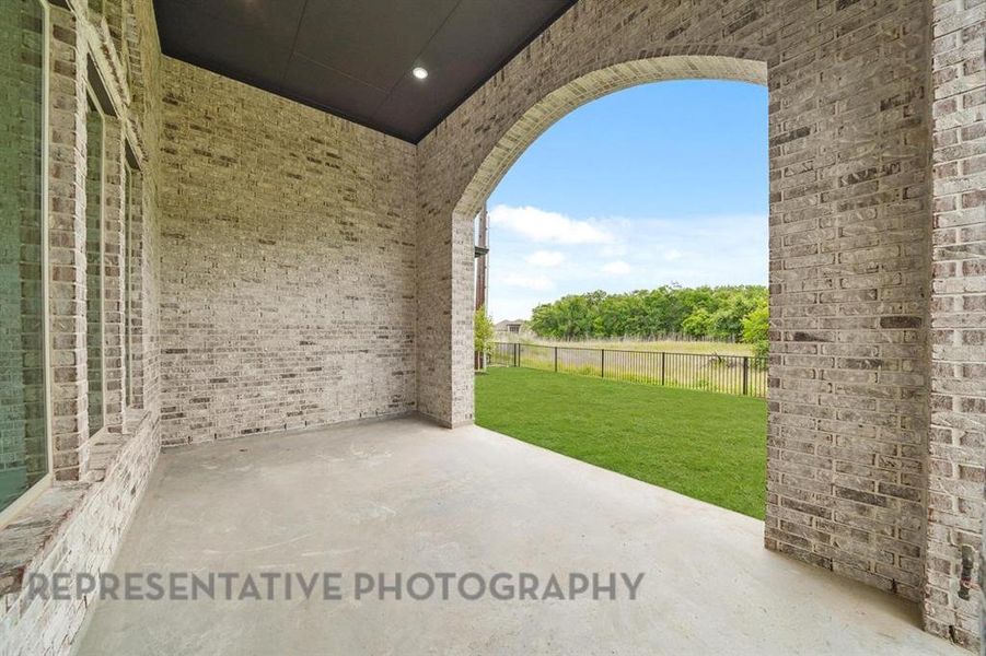 Exterior details and patio area of a home in Sandbrock Ranch, Aubrey (Image 3).