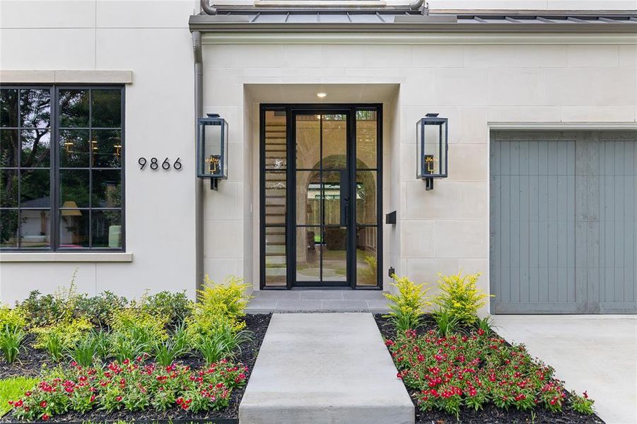 Exterior details and patio area of a home in , Dallas (Image 24).