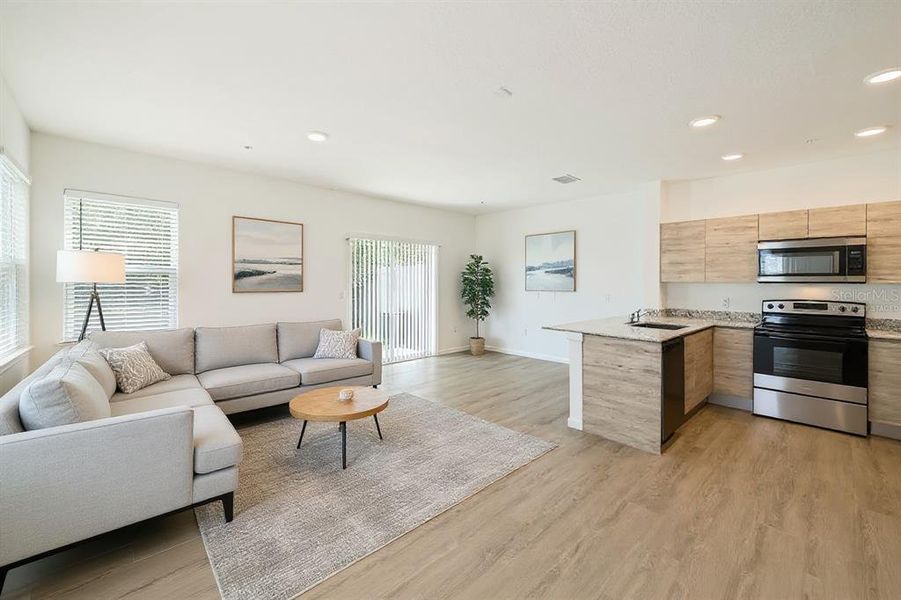 Furnished interior view inside a new home in , Orlando (Image 32).