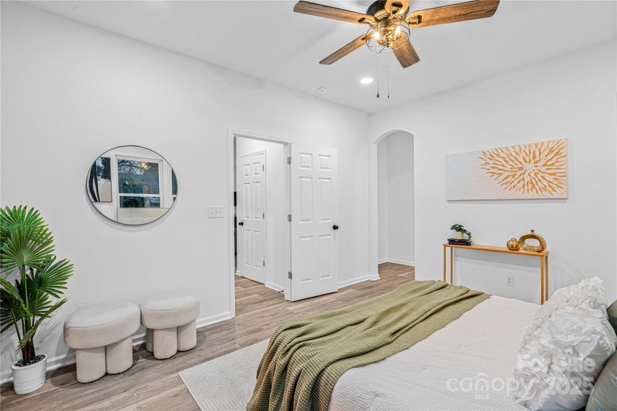 Furnished interior view inside a new home in , Cherryville (Image 15).