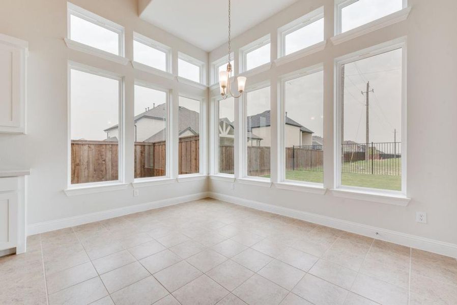 Spacious, unfurnished interior of a new home in Breezy Hill, Rockwall (Image 19).