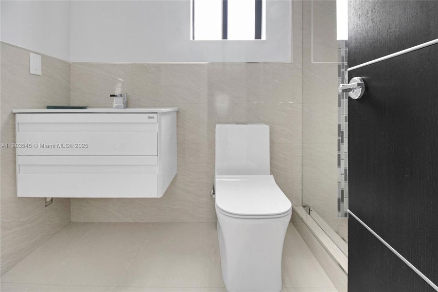 Furnished interior view inside a new home in , Miami (Image 9).