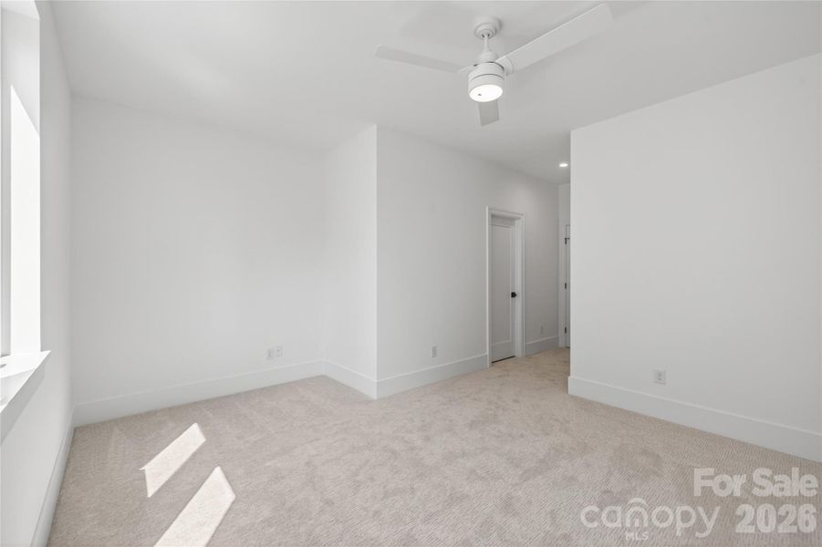 Spacious, unfurnished interior of a new home in , Charlotte (Image 23).