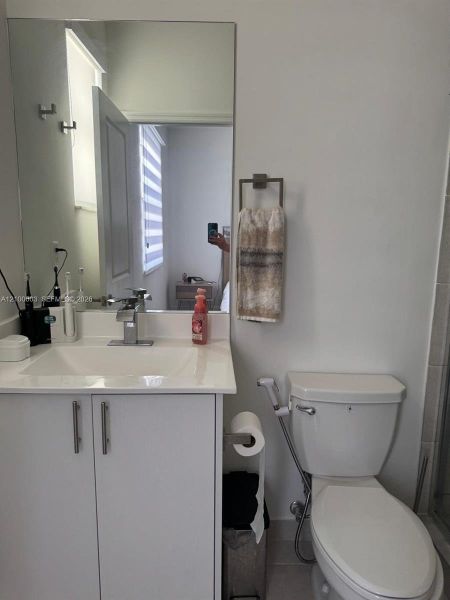 Furnished interior view inside a new home in , Homestead (Image 24).