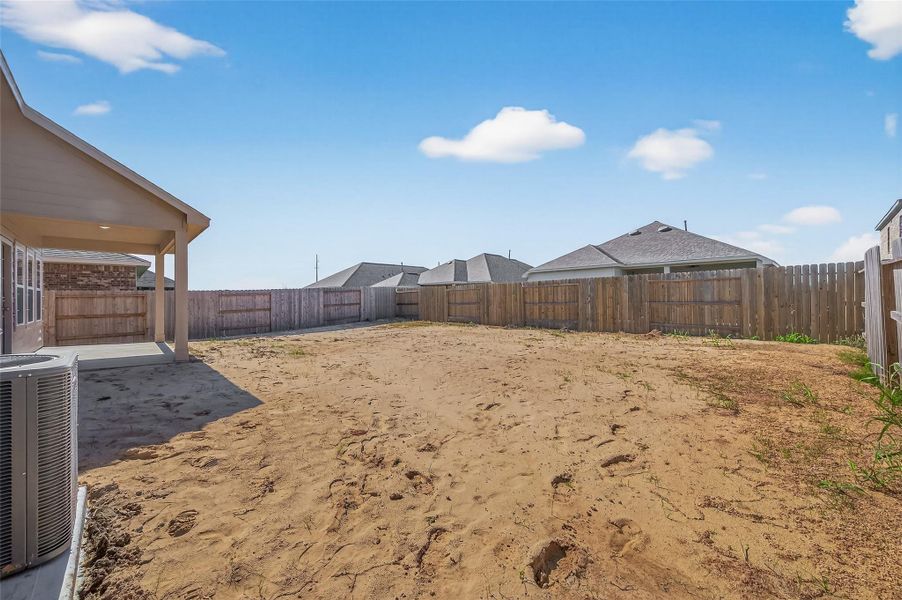 Image 39 of a home in Lago Mar.