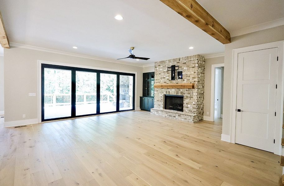Spacious, unfurnished interior of a new home in Hidden River, Signal Mountain (Image 77). Spacious, unfurnished interior of a new home in Hidden River, Signal Mountain (Image 77).