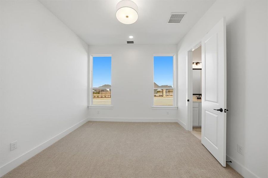 Spacious, unfurnished interior of a new home in , Prosper (Image 23).