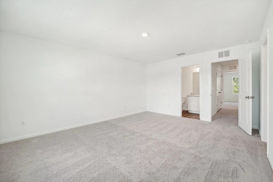 Representative unfurnished interior of a home built from the Nebula by Starlight Homes in Aster Towns, Summerville (Image 13).