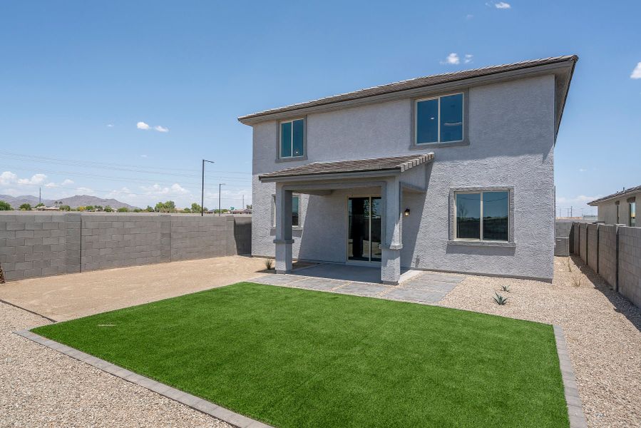 Representative exterior details of a home built from the Grand by Risewell Homes in Bentridge, Buckeye (Image 3).